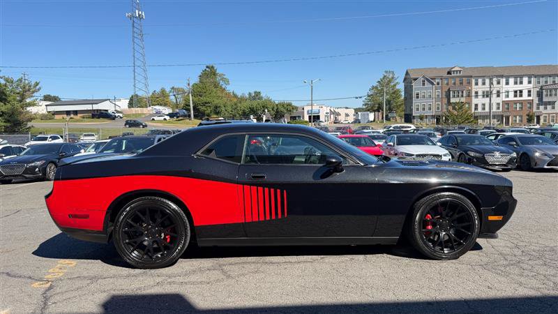 Used 2010 Dodge Challenger SRT8 w/ SRT Option Group II RWD image 4