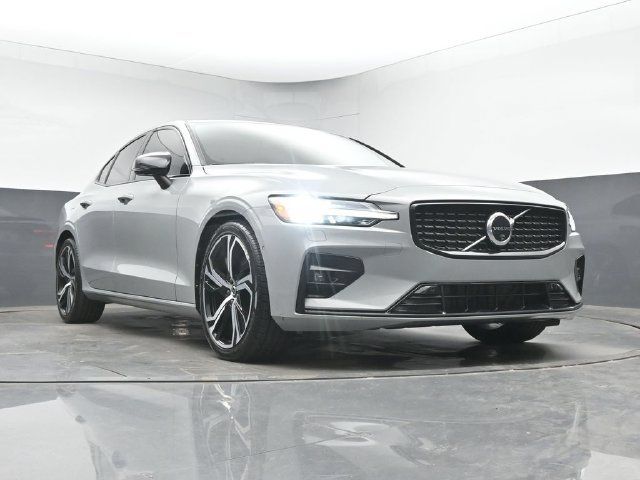Used 2025 Volvo S60 B5 Plus FWD image 36