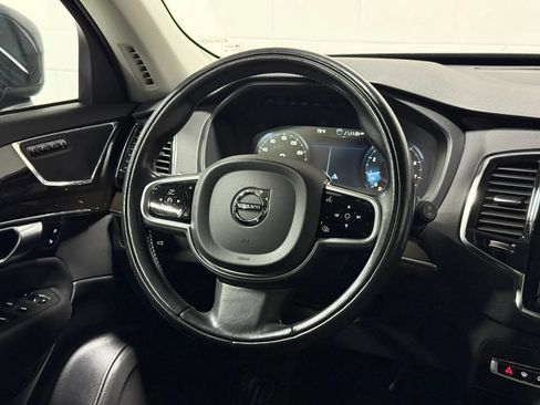 Used 2017 Volvo XC90 T6 Momentum AWD/4WD image 24