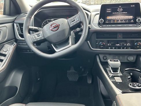 New 2026 Nissan Rogue SV AWD/4WD image 22