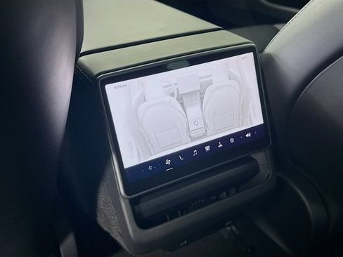 Used 2024 Tesla Model 3 Standard Range RWD image 25