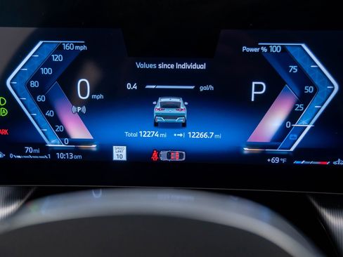 Certified 2025 BMW X2 xDrive28i w/ Premium Package image 25