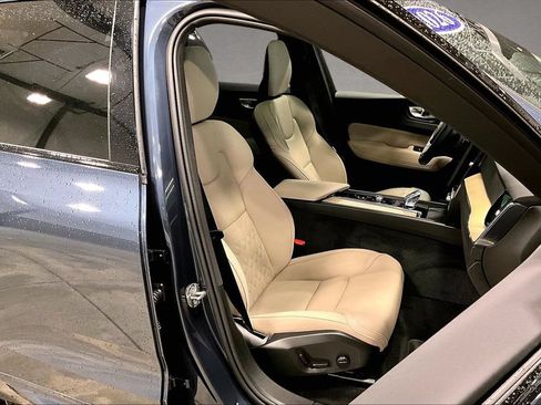 New 2026 Volvo XC60 B5 Plus w/ Protection Package Premier AWD/4WD image 29