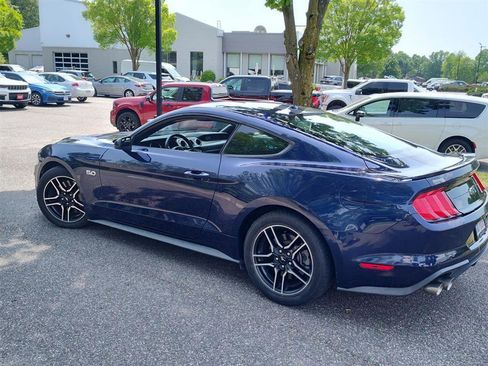 Used 2020 Ford Mustang GT RWD image 3