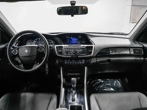 Used 2017 Honda Accord LX image 12