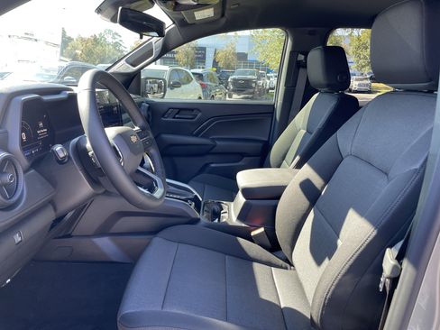 New 2026 Chevrolet Colorado W/T image 11