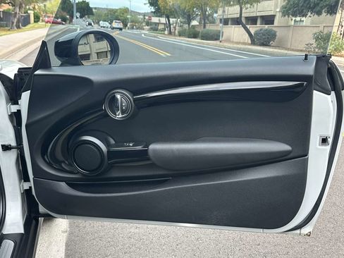 Used 2020 MINI Cooper S image 41