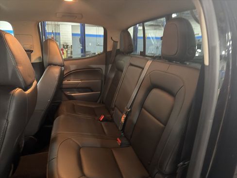 Used 2022 Chevrolet Colorado ZR2 w/ ZR2 Midnight Special Edition image 23