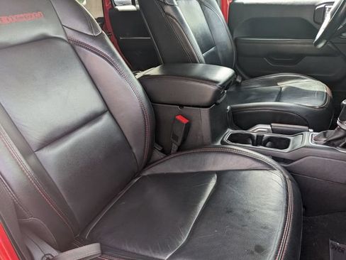 Used 2018 Jeep Wrangler Unlimited Rubicon AWD/4WD image 30