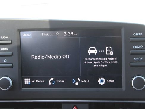 Used 2025 Hyundai Elantra Sport FWD image 22