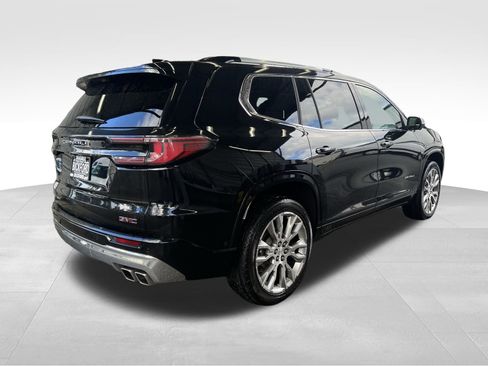 Used 2024 GMC Acadia Denali image 5