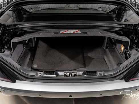 Used 2014 Ferrari California image 23