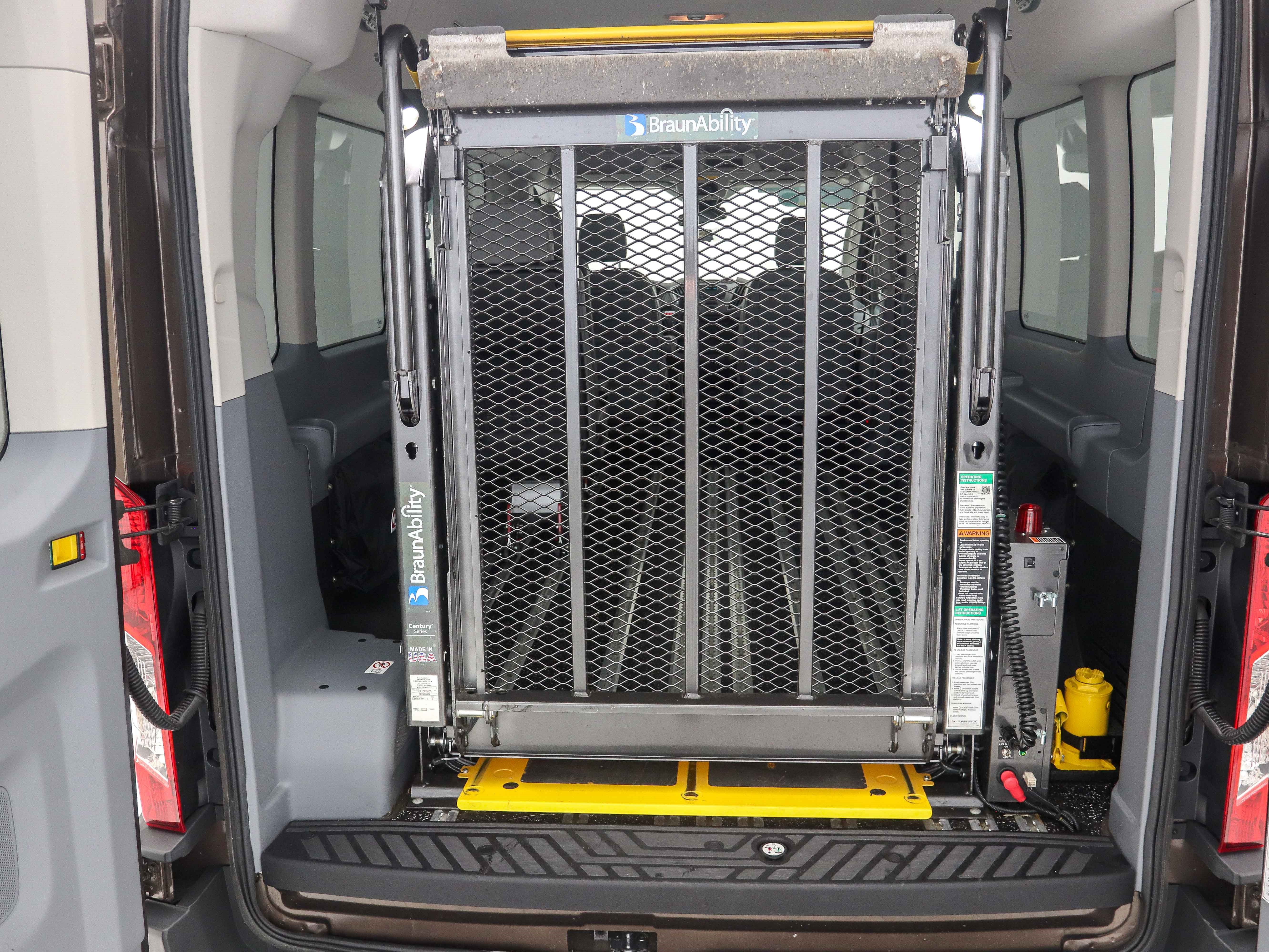 Used 2017 Ford Transit 350 XL RWD image 14