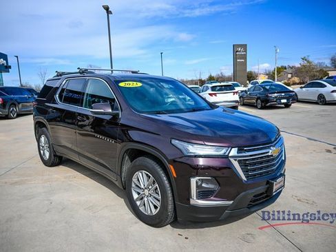 Used 2023 Chevrolet Traverse LT image 7