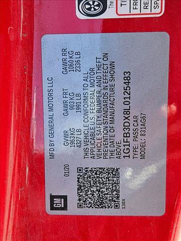 Used 2020 Chevrolet Camaro LT RWD image 17