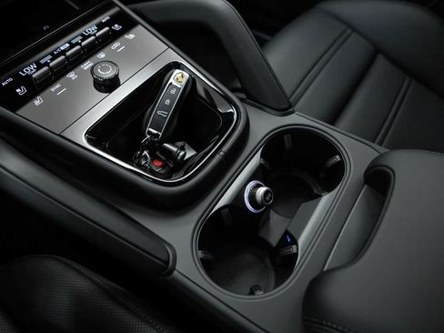 New 2026 Porsche Cayenne GTS AWD/4WD image 30