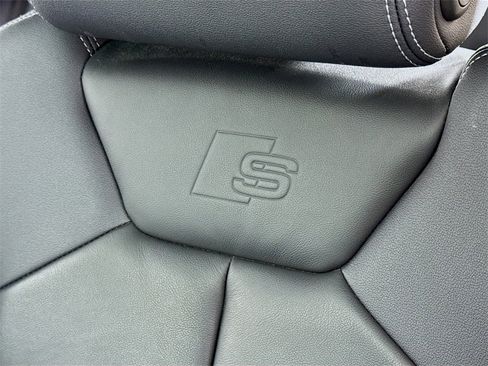 Used 2022 Audi Q3 2.0T Premium Plus w/ Premium Plus Package image 16