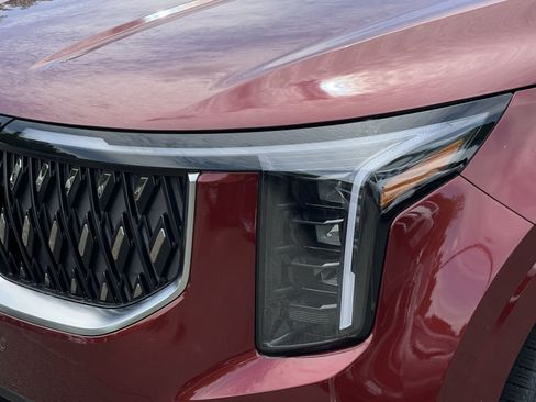 New 2026 Kia Carnival EX FWD image 13