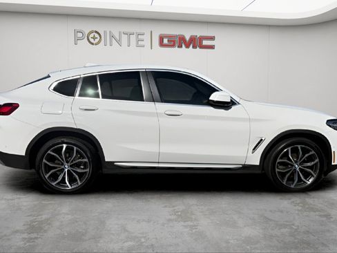Used 2023 BMW X4 xDrive30i w/ Parking Assistance Package AWD/4WD image 9