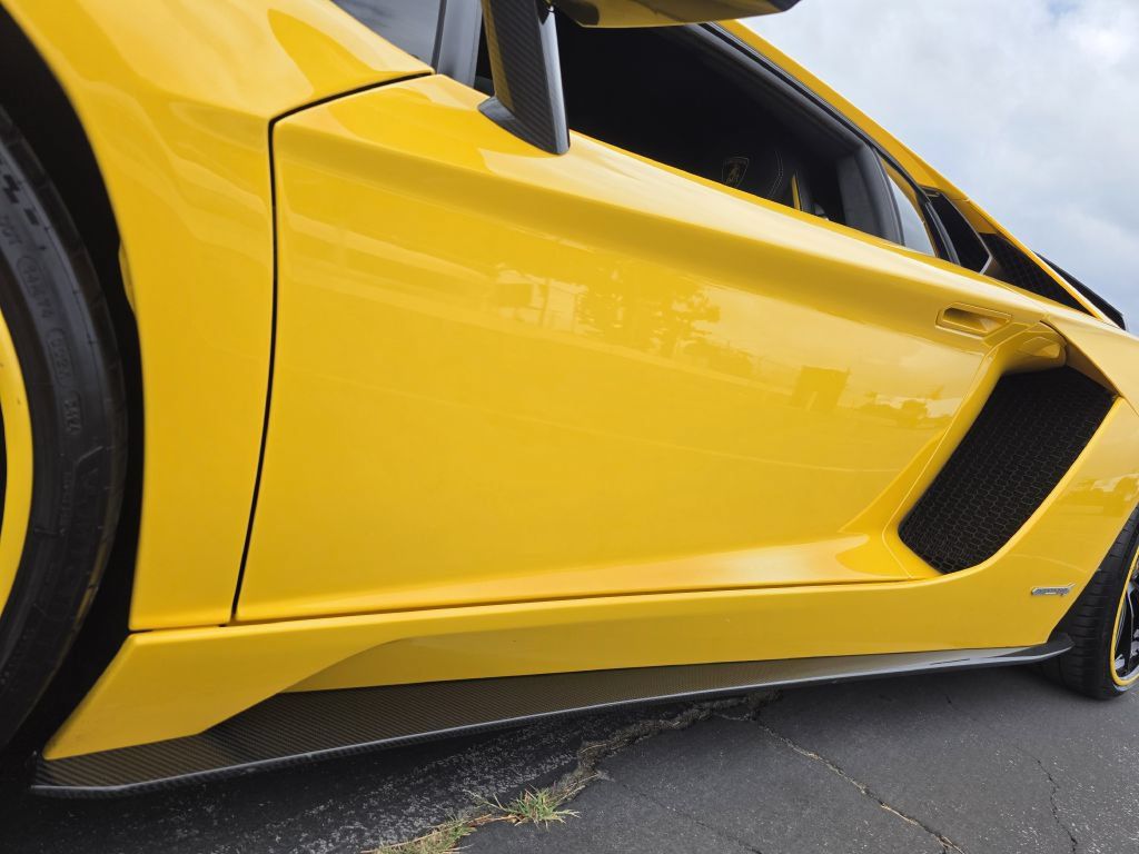 Used 2018 Lamborghini Aventador S AWD/4WD image 25