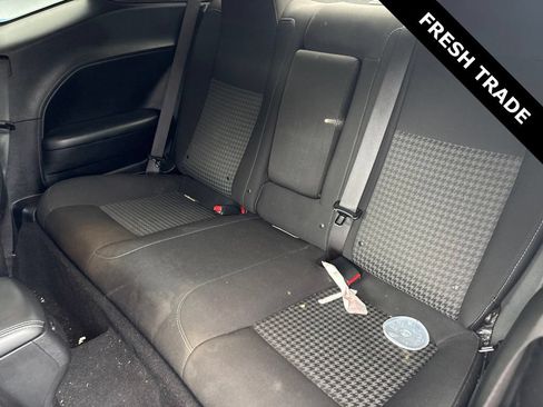 Used 2019 Dodge Challenger R/T w/ Driver Convenience Group RWD image 6