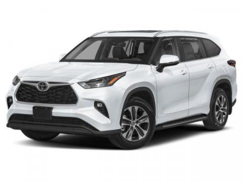 Used 2026 Toyota Highlander XLE AWD/4WD image 1