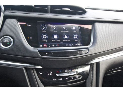 Certified 2024 Cadillac XT5 Luxury image 9