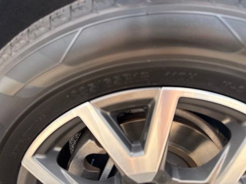 Used 2020 GMC Acadia SLE w/ LPO, Floor Liner Package FWD image 30