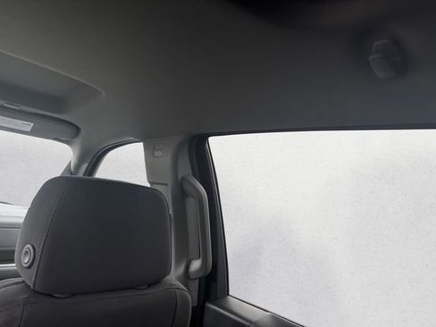 Used 2025 Chevrolet Silverado 1500 LT image 25