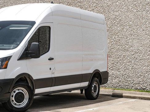 Used 2023 Ford Transit 250 148 High Roof RWD image 6