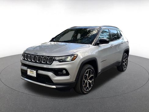 Used 2025 Jeep Compass Limited image 3