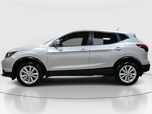 Used 2018 Nissan Rogue Sport S w/ S Appearance Package image 8