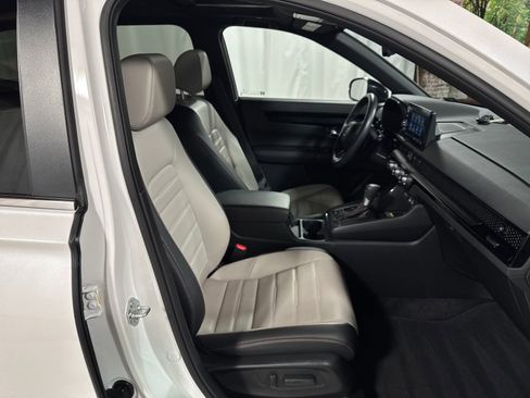 Used 2025 Honda CR-V Sport Touring image 39