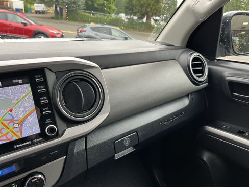Certified 2023 Toyota Tacoma SR5 AWD/4WD image 24