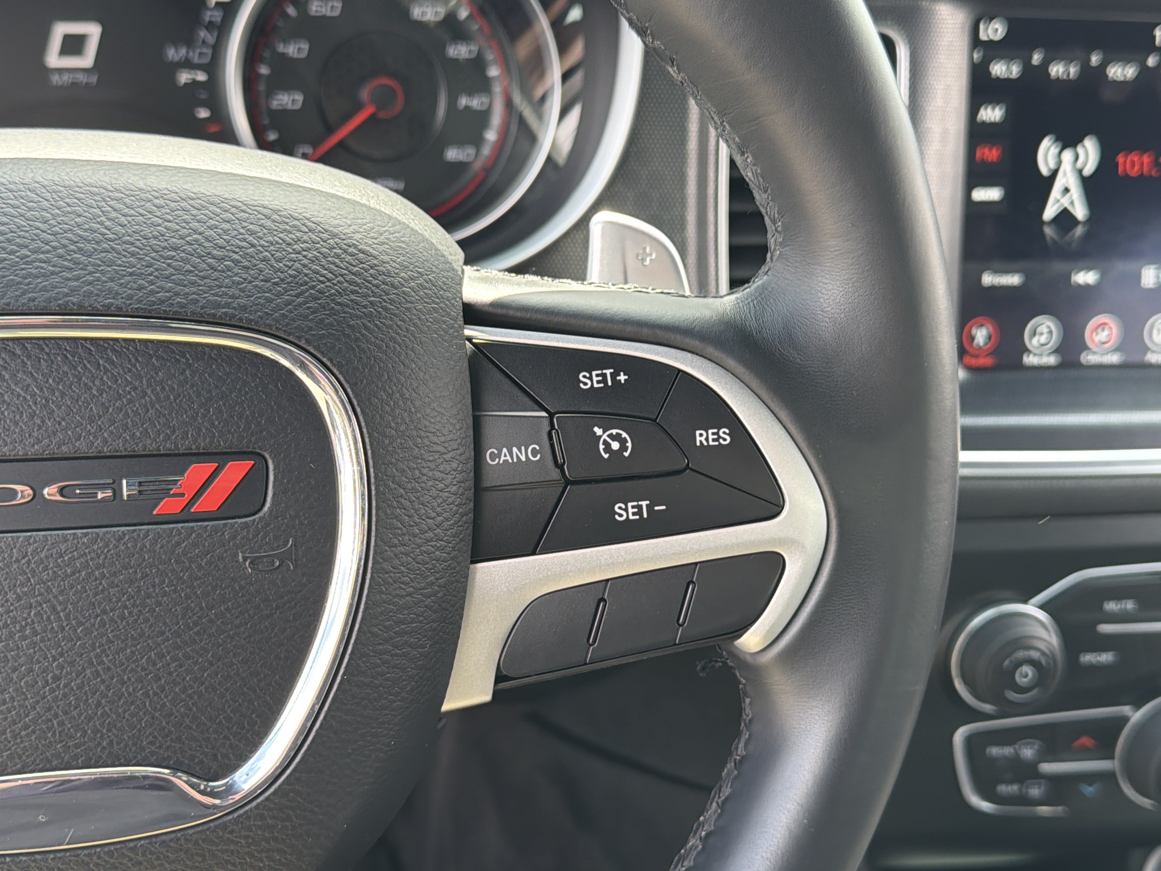 Used 2017 Dodge Charger R/T RWD image 18