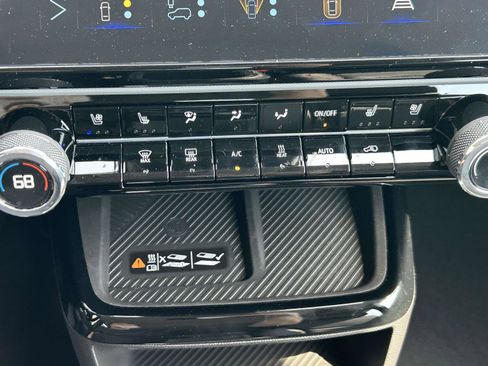 New 2027 Chevrolet Bolt RS w/ Technology Package FWD image 24