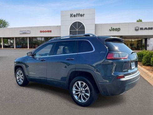 Used 2021 Jeep Cherokee Latitude Lux w/ Sun & Sound Group FWD image 4