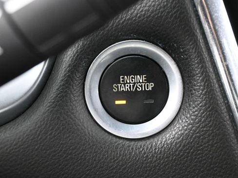 Used 2018 Chevrolet Traverse LT image 24