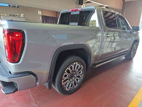 Used 2025 GMC Sierra 1500 Denali Ultimate AWD/4WD image 3