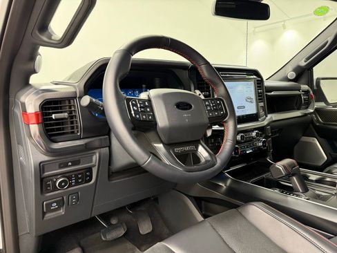 Used 2025 Ford F150 Raptor AWD/4WD image 18