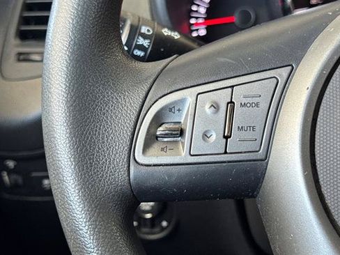 Used 2011 Kia Soul + w/ Audio Pkg FWD image 23