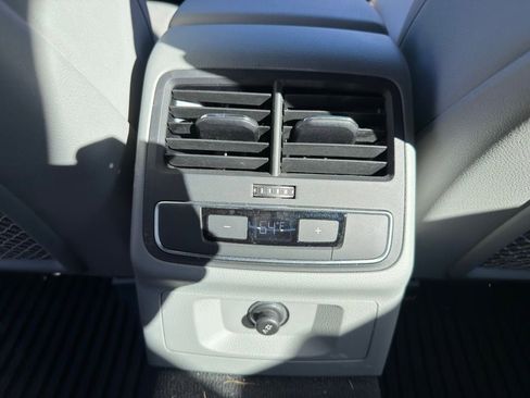 Used 2021 Audi A4 2.0T Premium w/ Convenience Package image 34