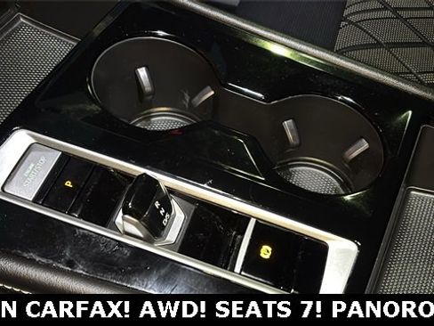 Used 2024 Volkswagen Atlas SEL Premium R-Line image 21