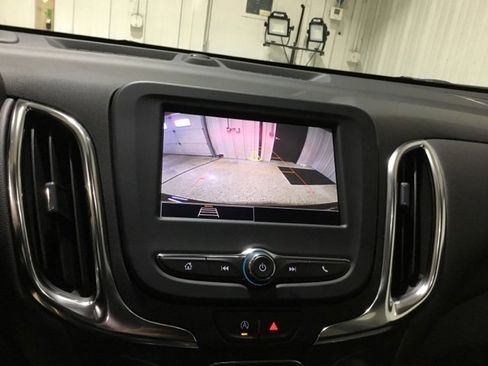 Used 2024 Chevrolet Equinox LT image 30