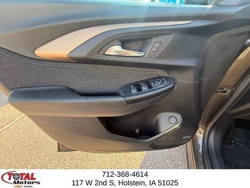 Used 2021 Chevrolet TrailBlazer ACTIV w/ Sun and Liftgate Package AWD/4WD image 9
