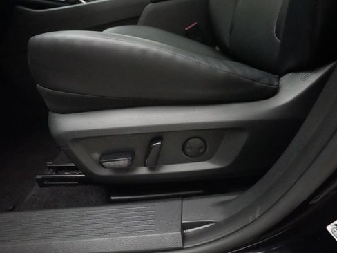 Certified 2023 Nissan Rogue SV w/ SV Premium B Package AWD/4WD image 29