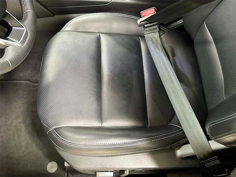 Used 2020 Ford Escape SEL image 19