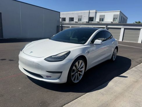 Used 2019 Tesla Model 3 Performance AWD/4WD image 2