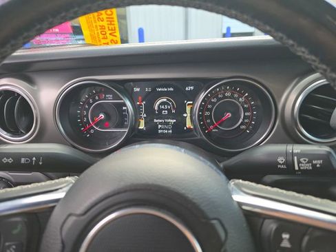 Used 2020 Jeep Gladiator Rubicon image 11