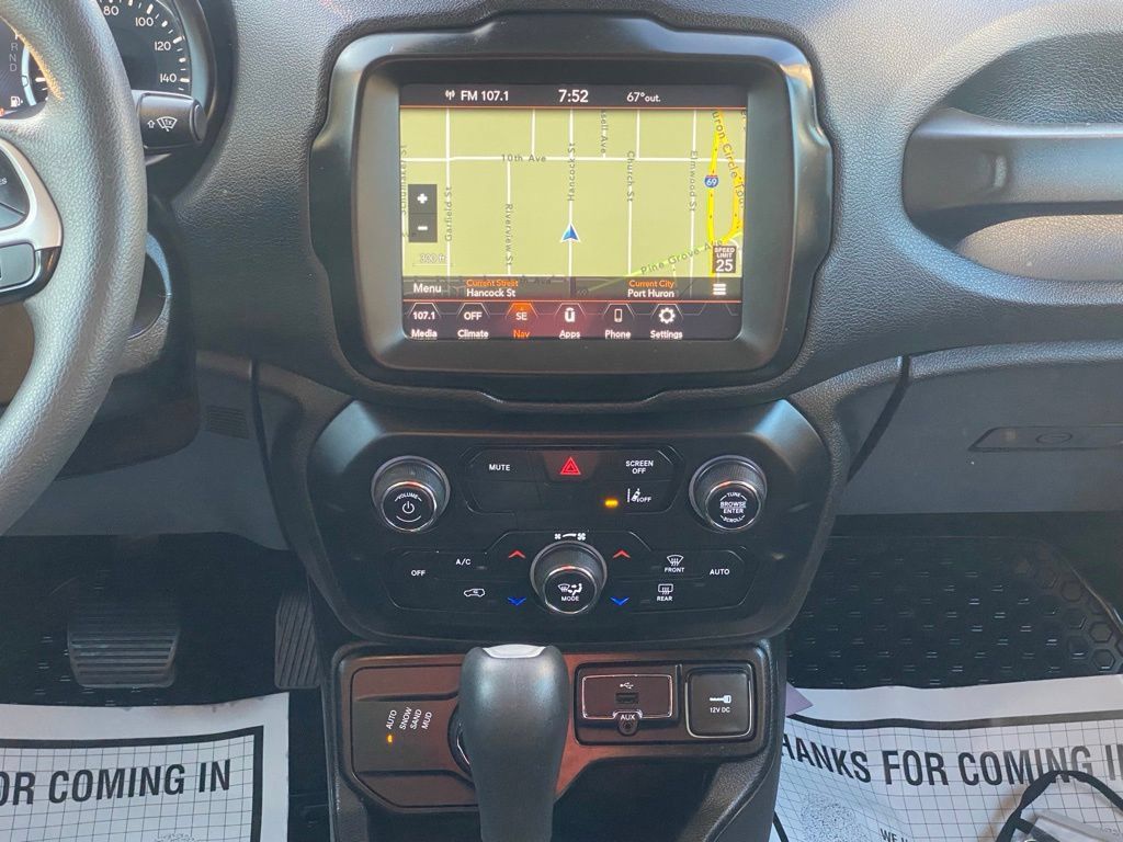 Used 2023 Jeep Renegade Latitude AWD/4WD image 21